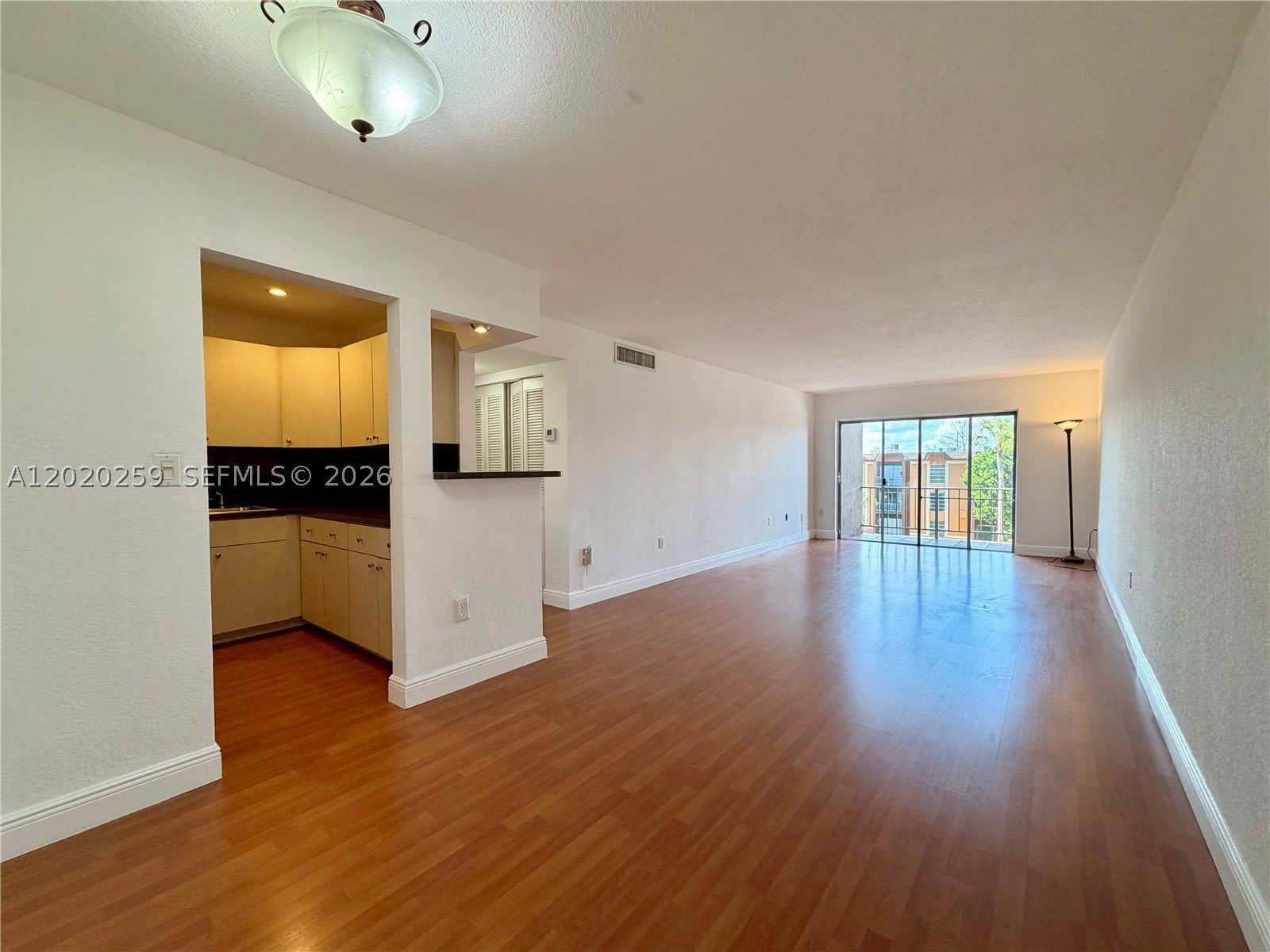 9429 SW 76th St – photo 1 of 7