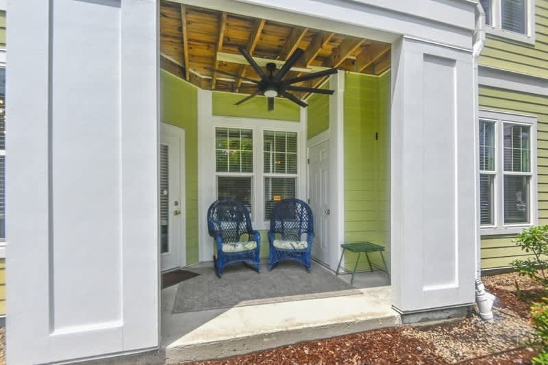 1811 Chatelain Way – photo 1