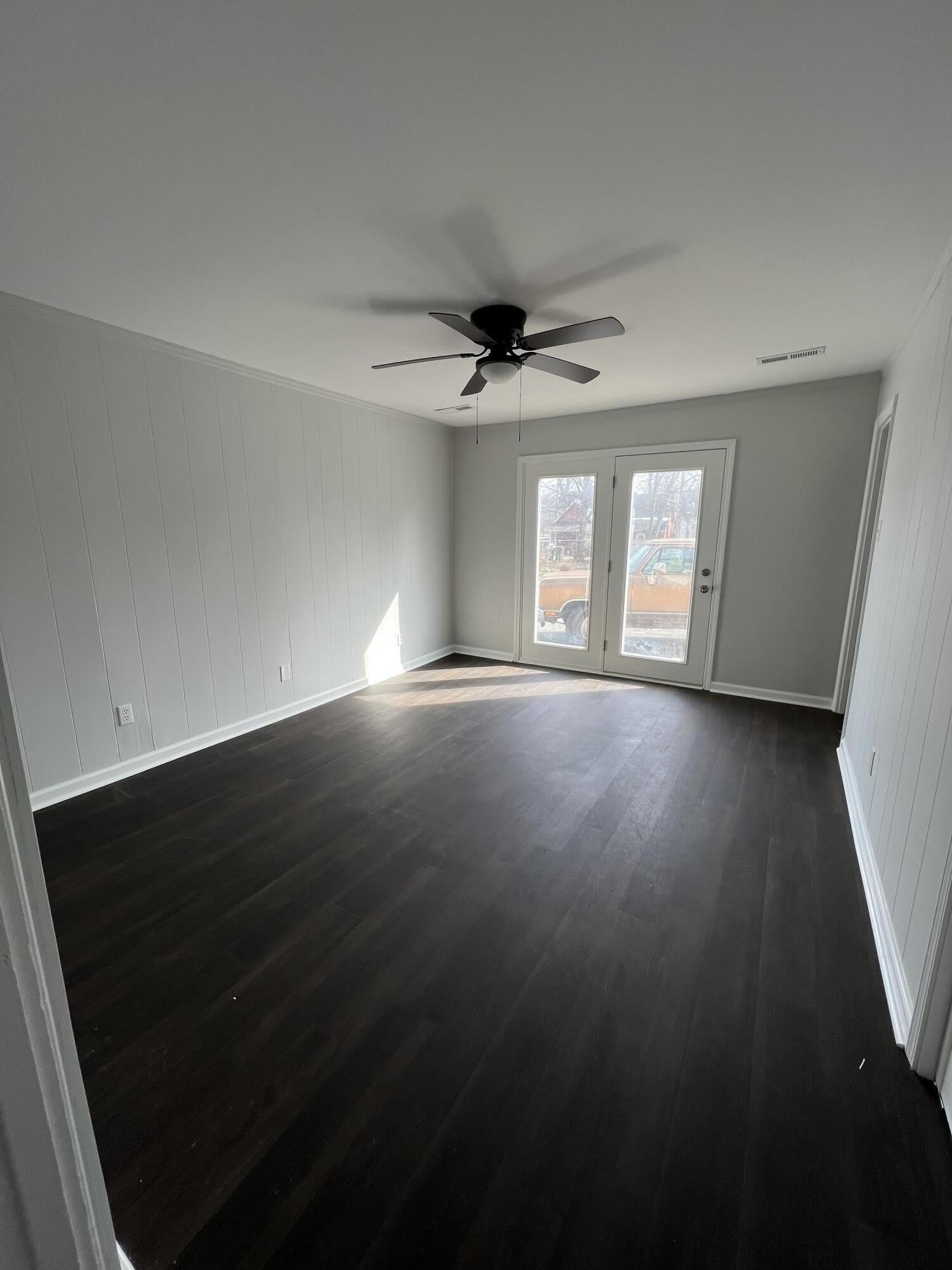 1810 S Main Street – photo 1 of 124