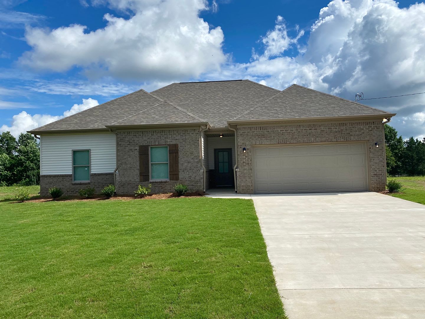 Home for Rent in Jasper, AL...Available to View with 48 Hour Notice!!! – photo 1 of 5