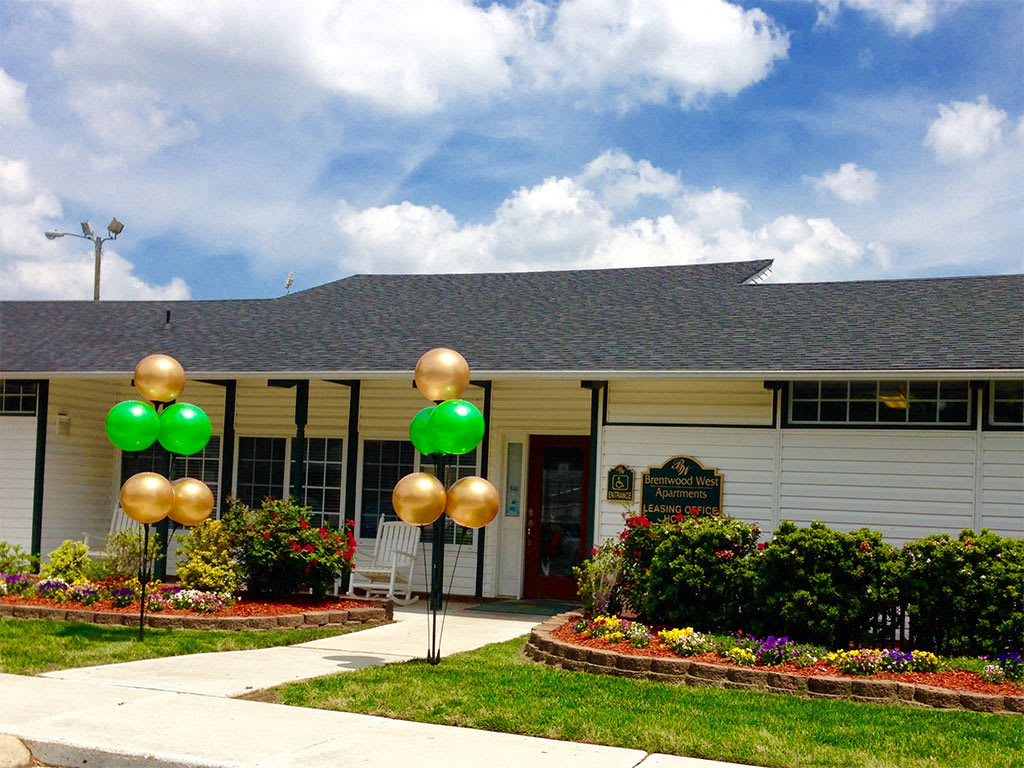 Brentwood West – photo 1