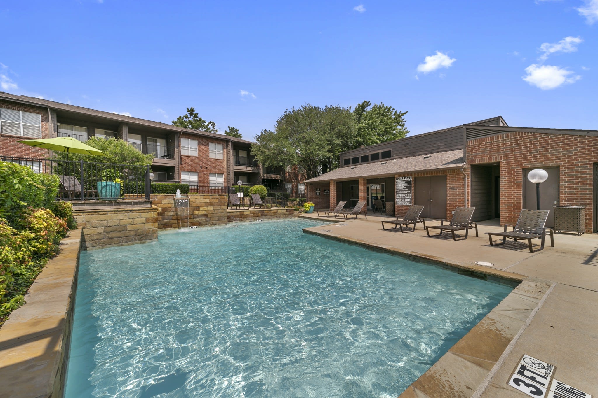 Westwind Apartments – photo 1
