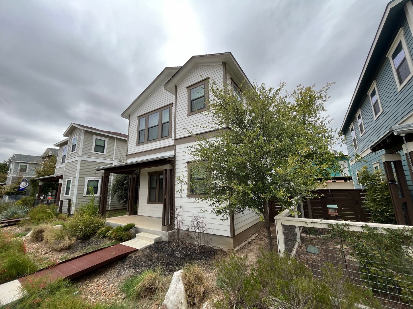 1146 N. Olive St. – photo 1