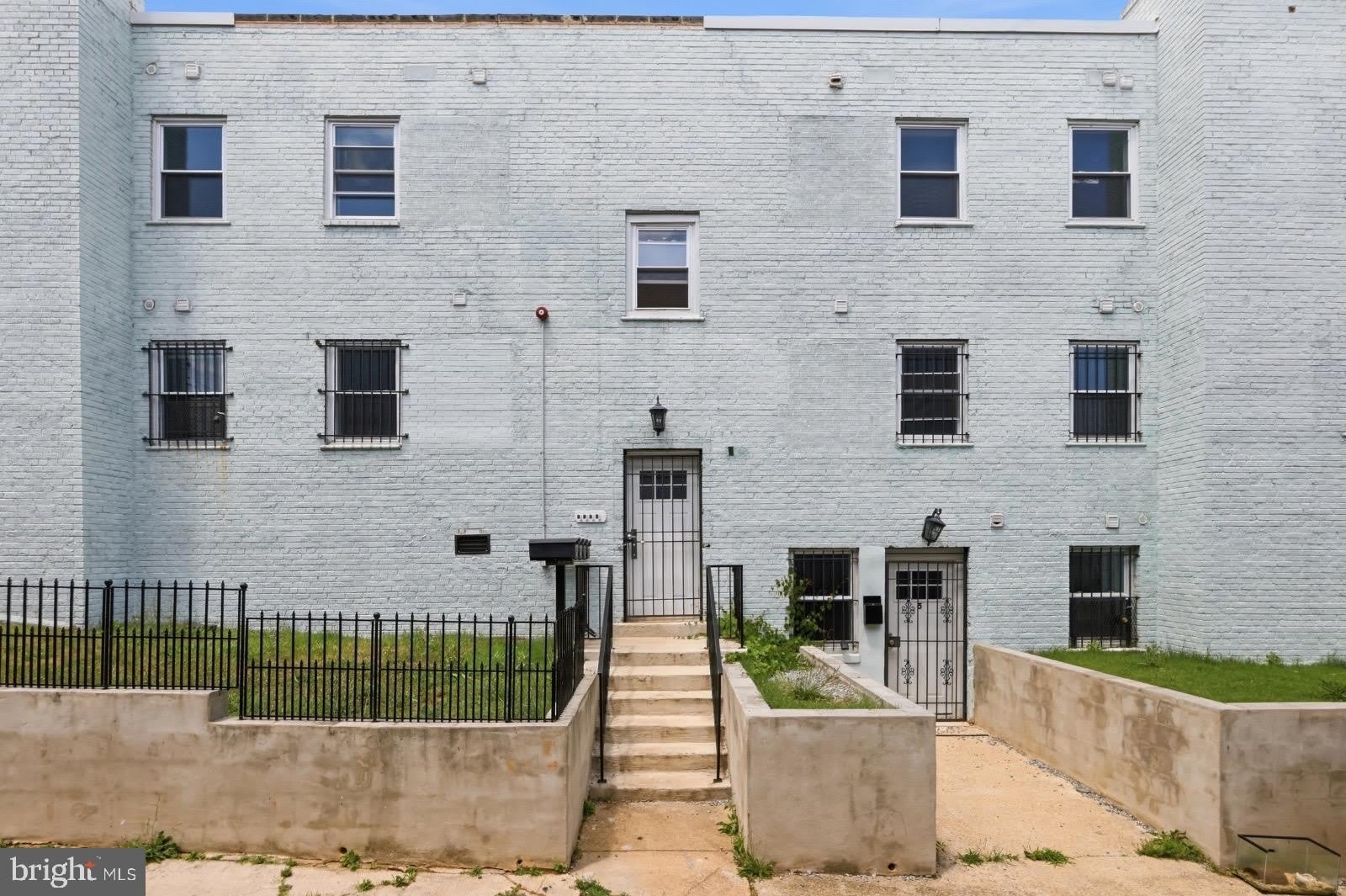 4230 6Th Street Se – photo 1