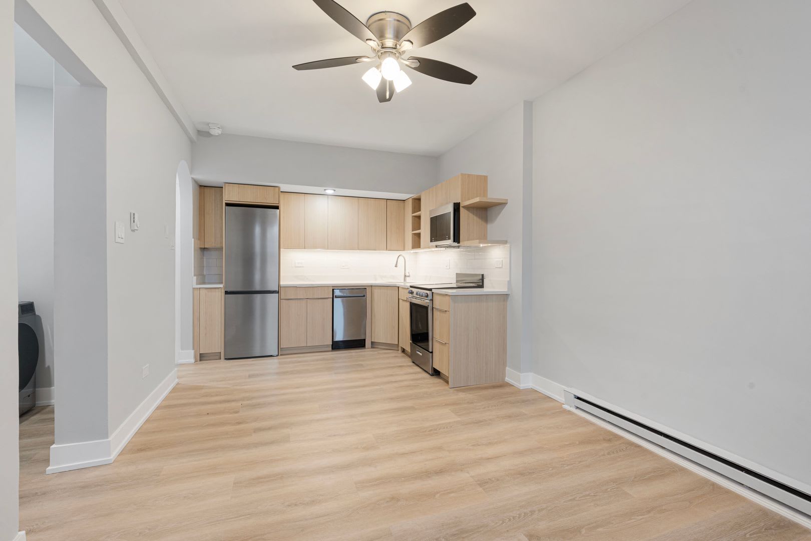 1634 W Howard St – photo 1