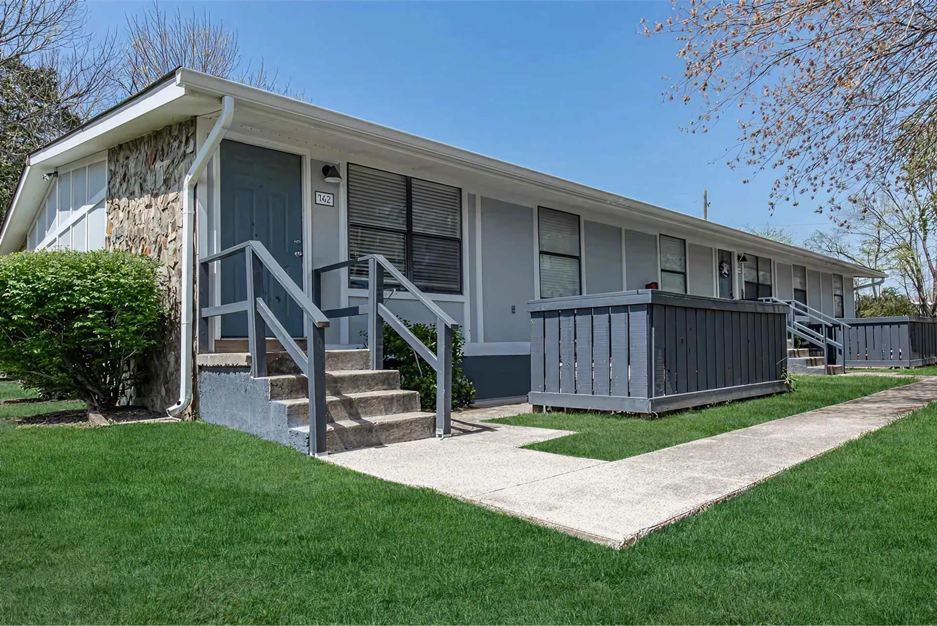 Rivergate Acres – photo 1 of 22