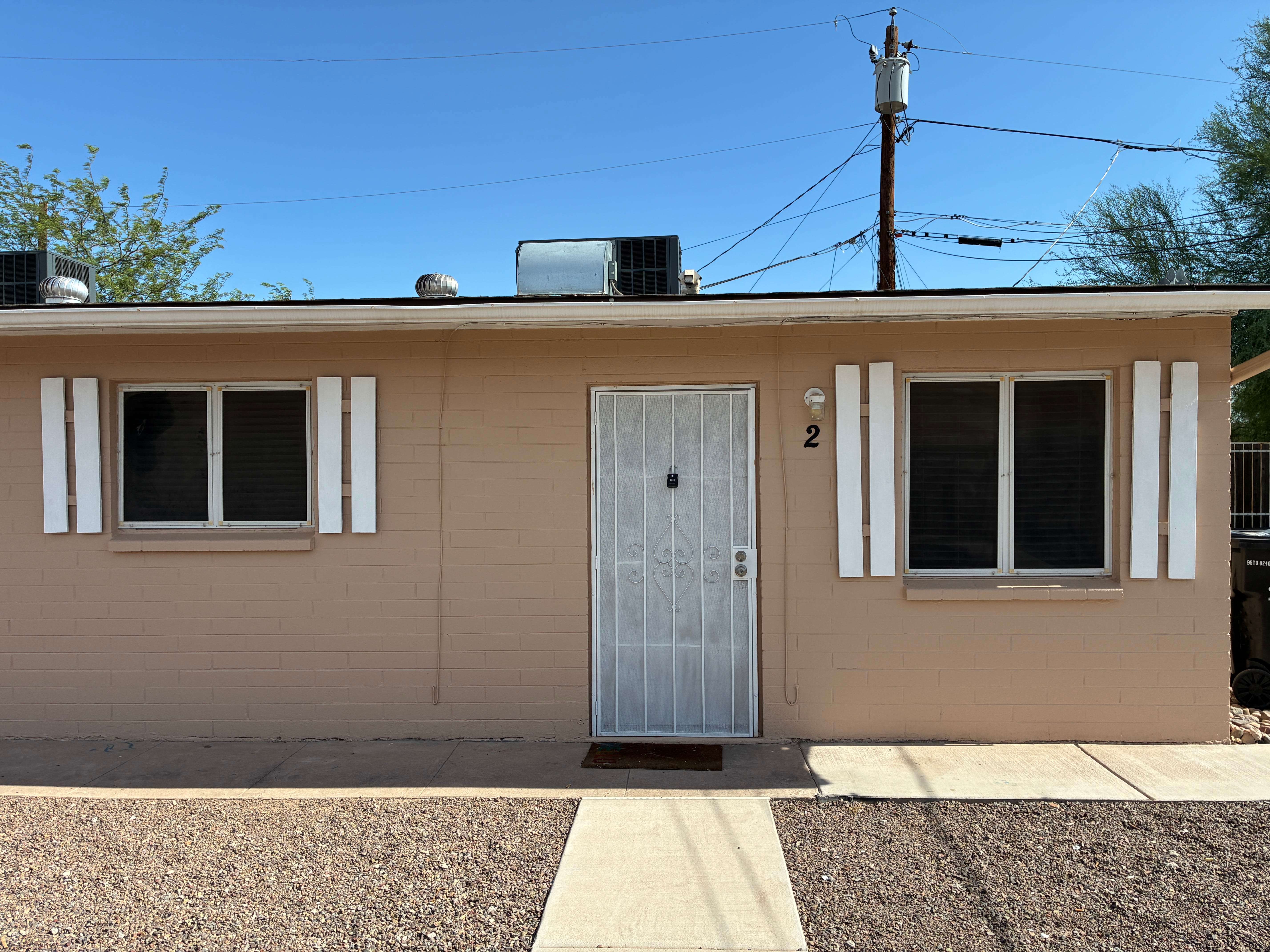 1349 E Sahuaro Dr Apt 2 – photo 1