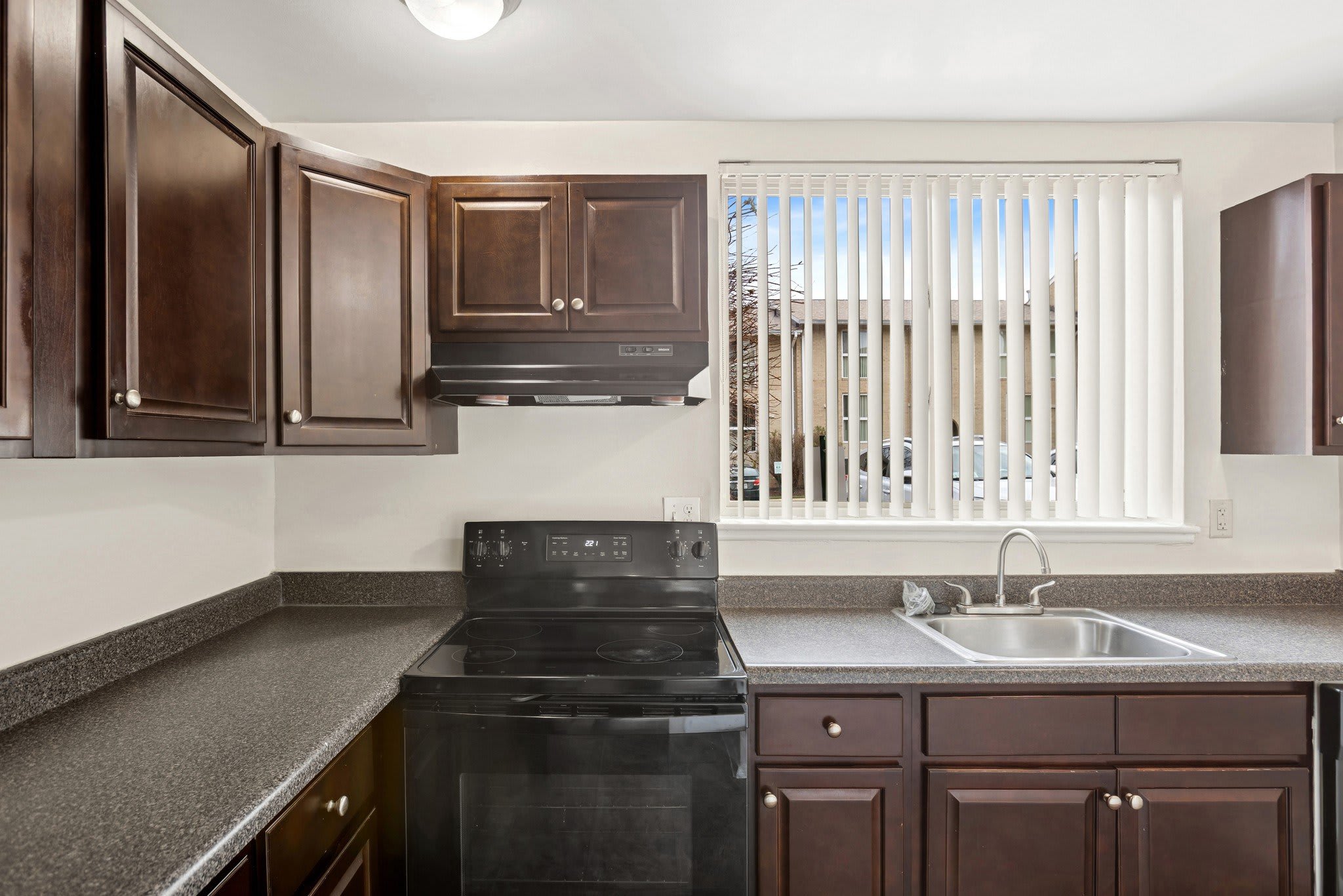 Towne Crest Apartments – photo 1 of 231