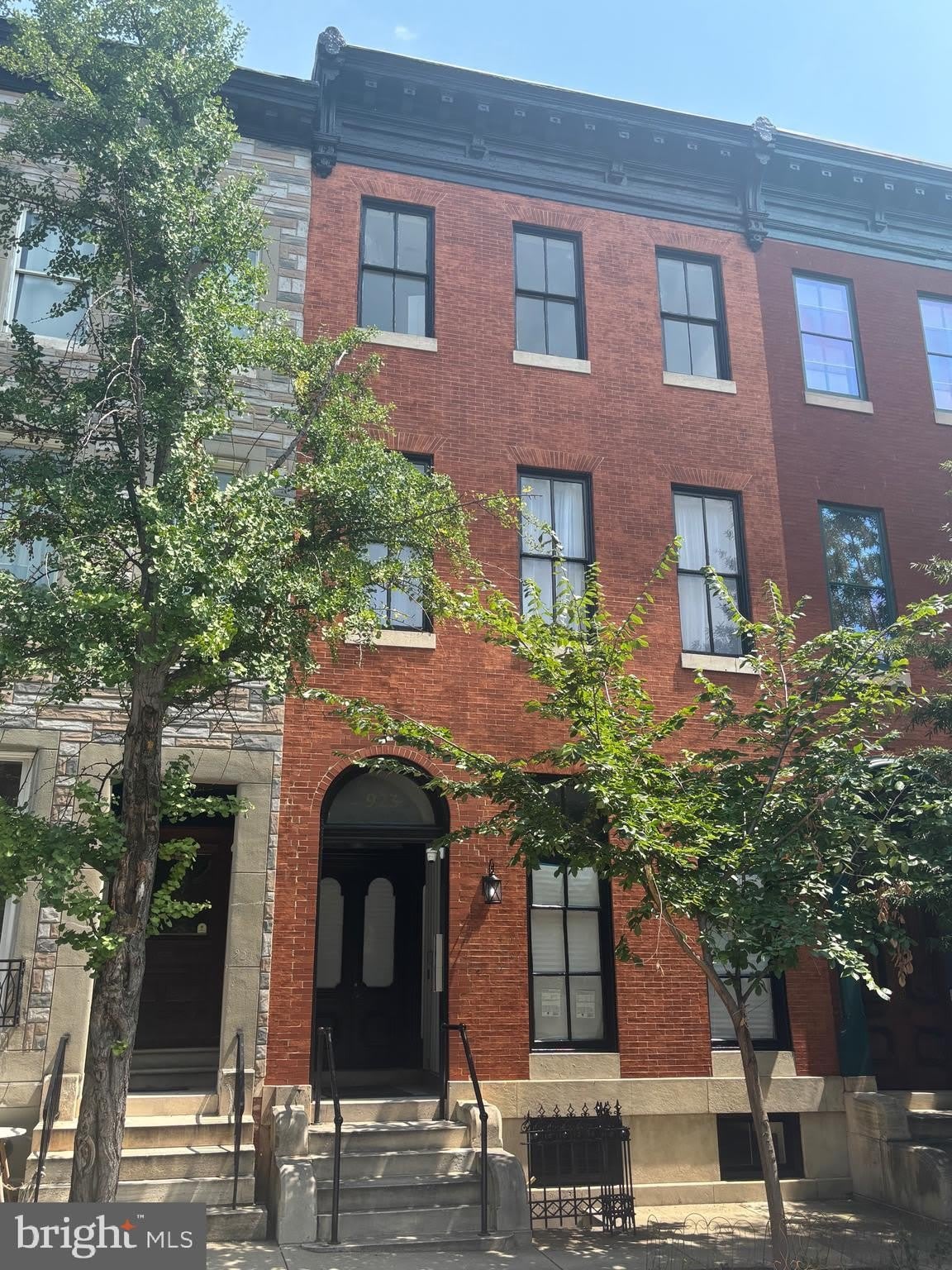 923 N CALVERT Street – photo 1