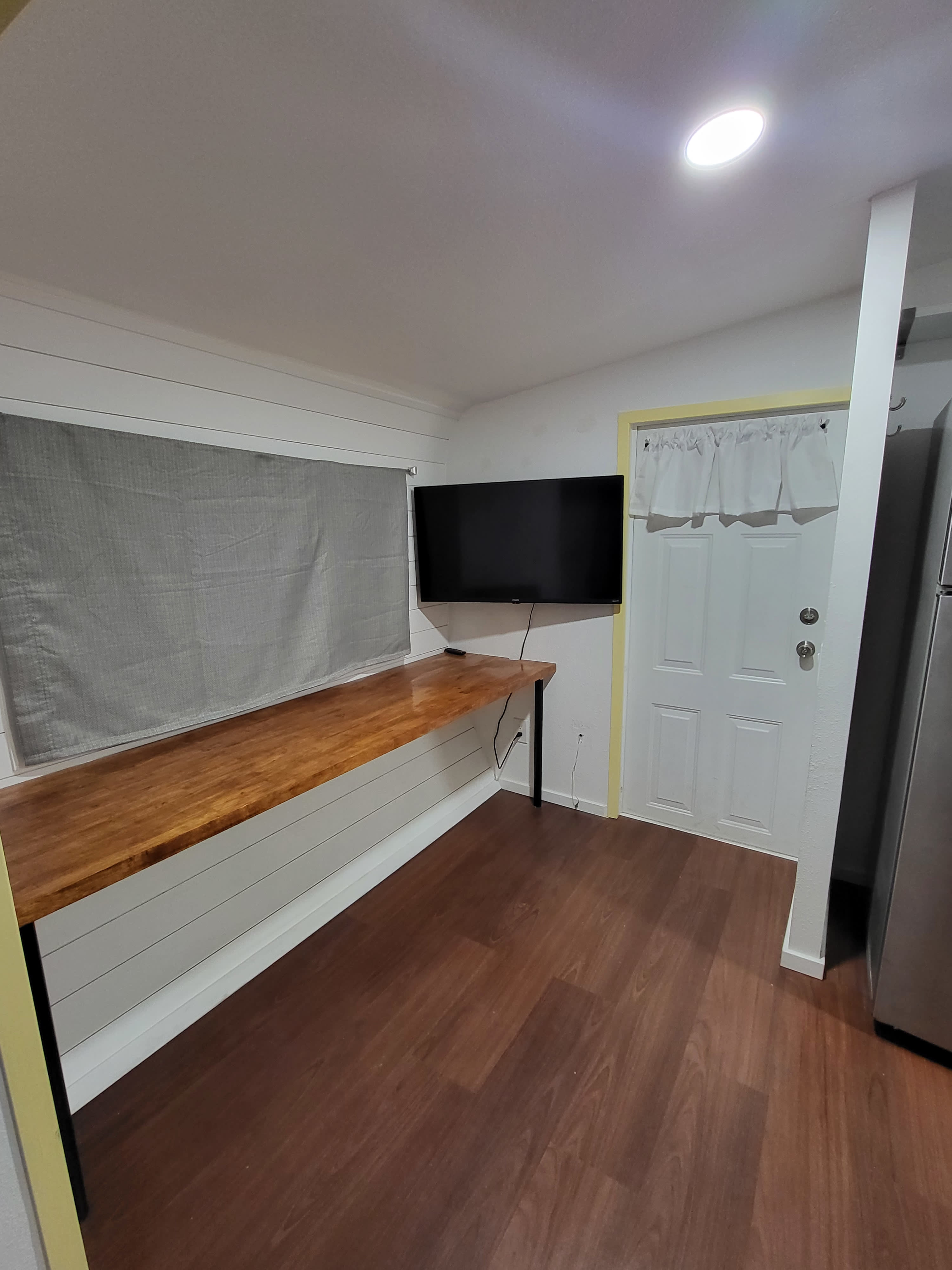 8133 East 6th Avenue – photo 1 of 9