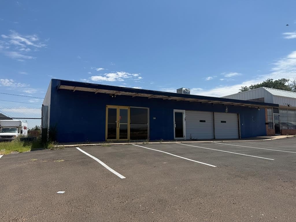 248 E 52nd St – photo 1