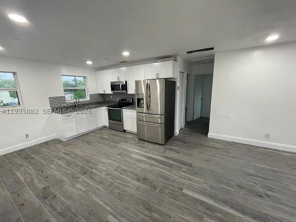 3906 SW 12th Ct – photo 1