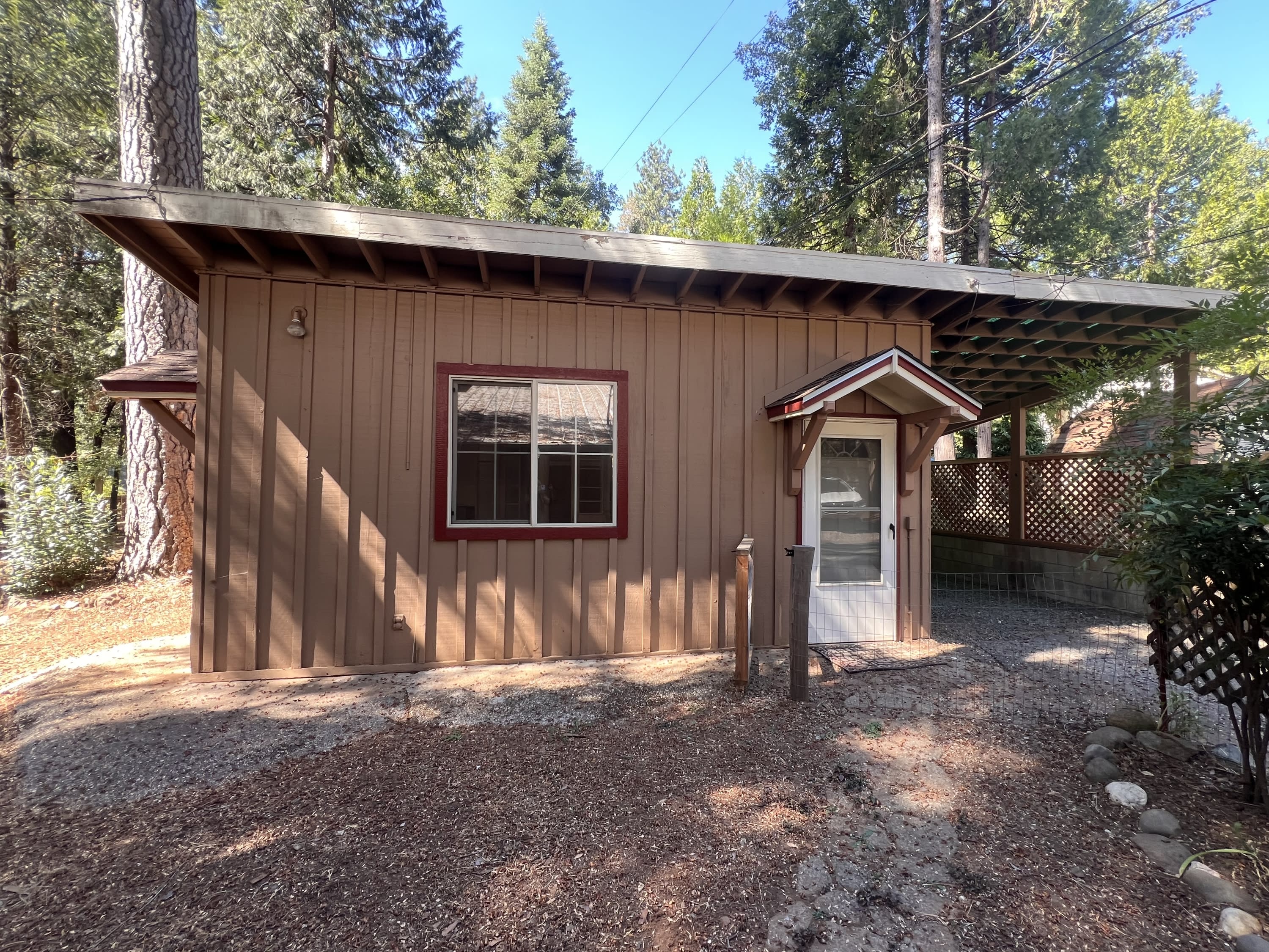 12524 Valley View Road(Granny Unit) – photo 1 of 20