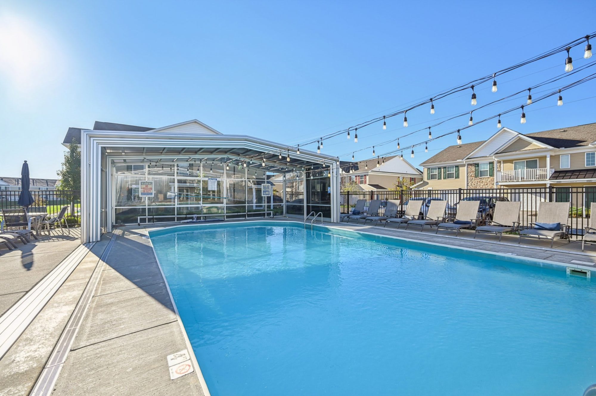 Latham Apartments – photo 1