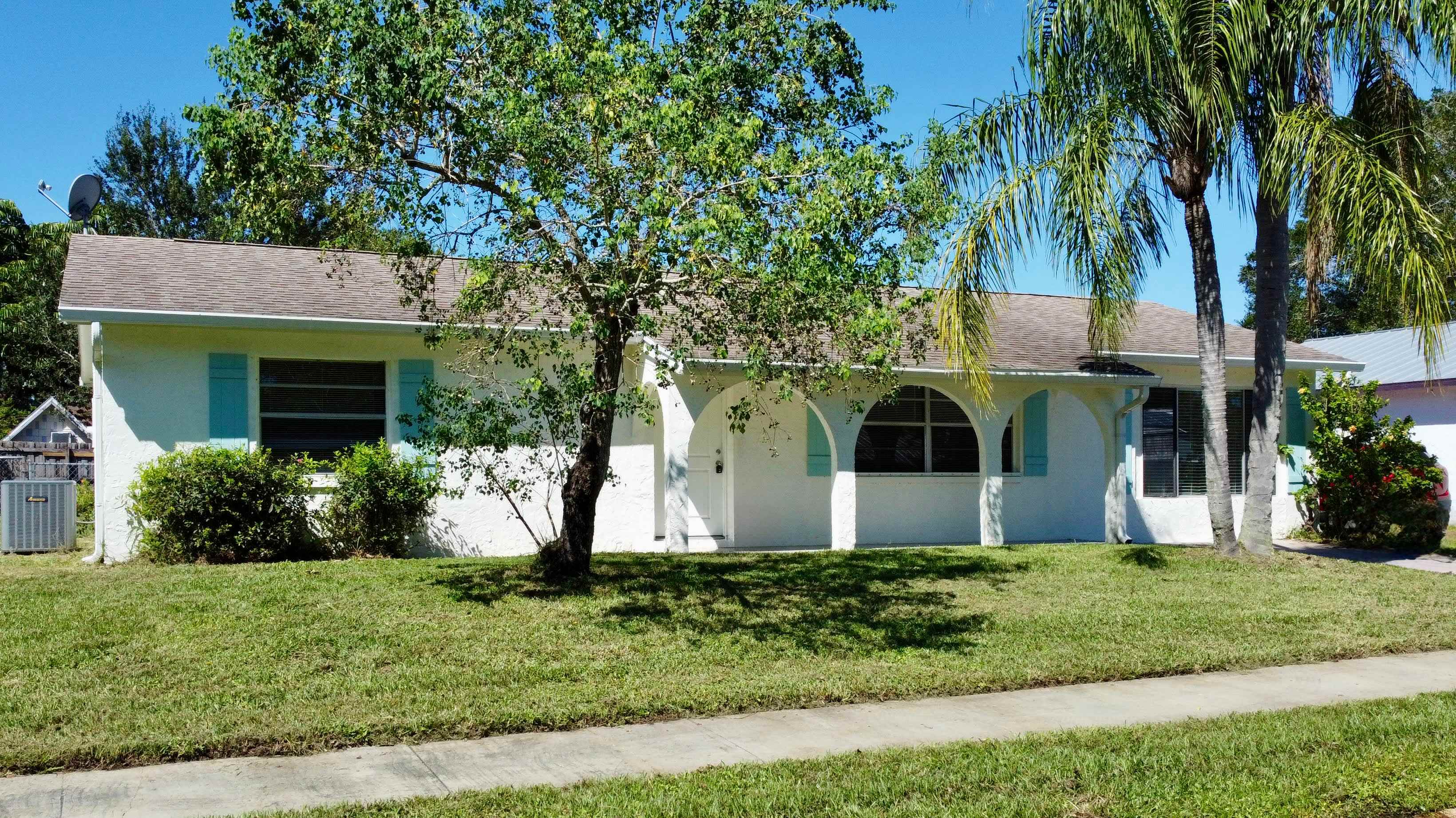 561 Parker Rd – photo 1 of 369