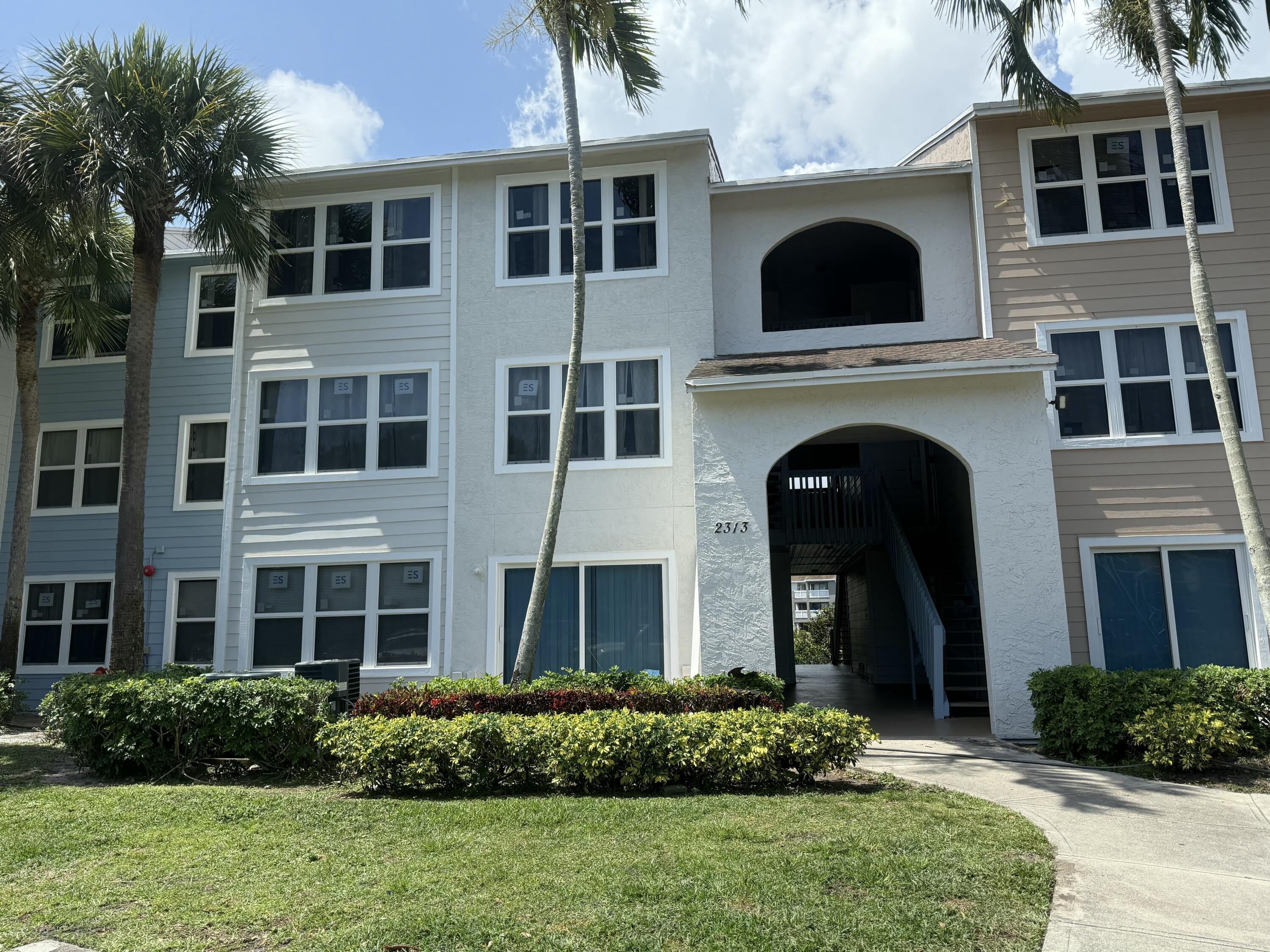 2313 N CONGRESS Avenue – photo 1