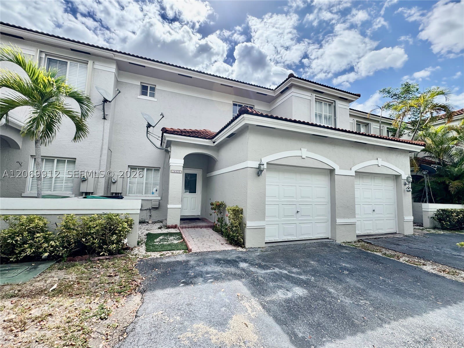 14333 SW 125th Ct – photo 1 of 18