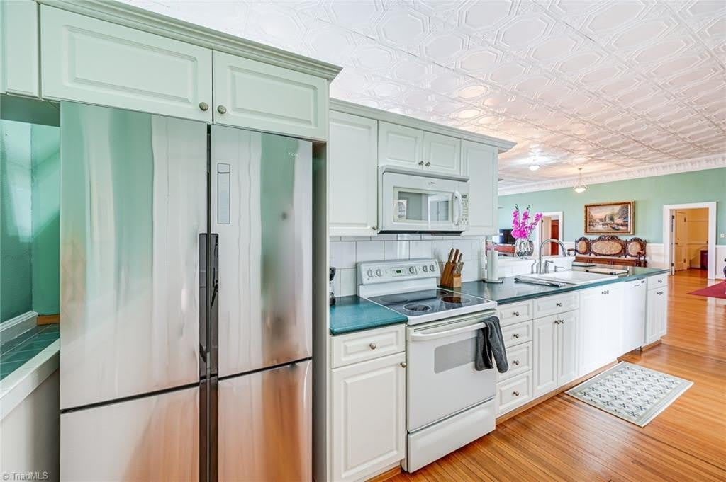 41 Court Square – photo 1 of 23
