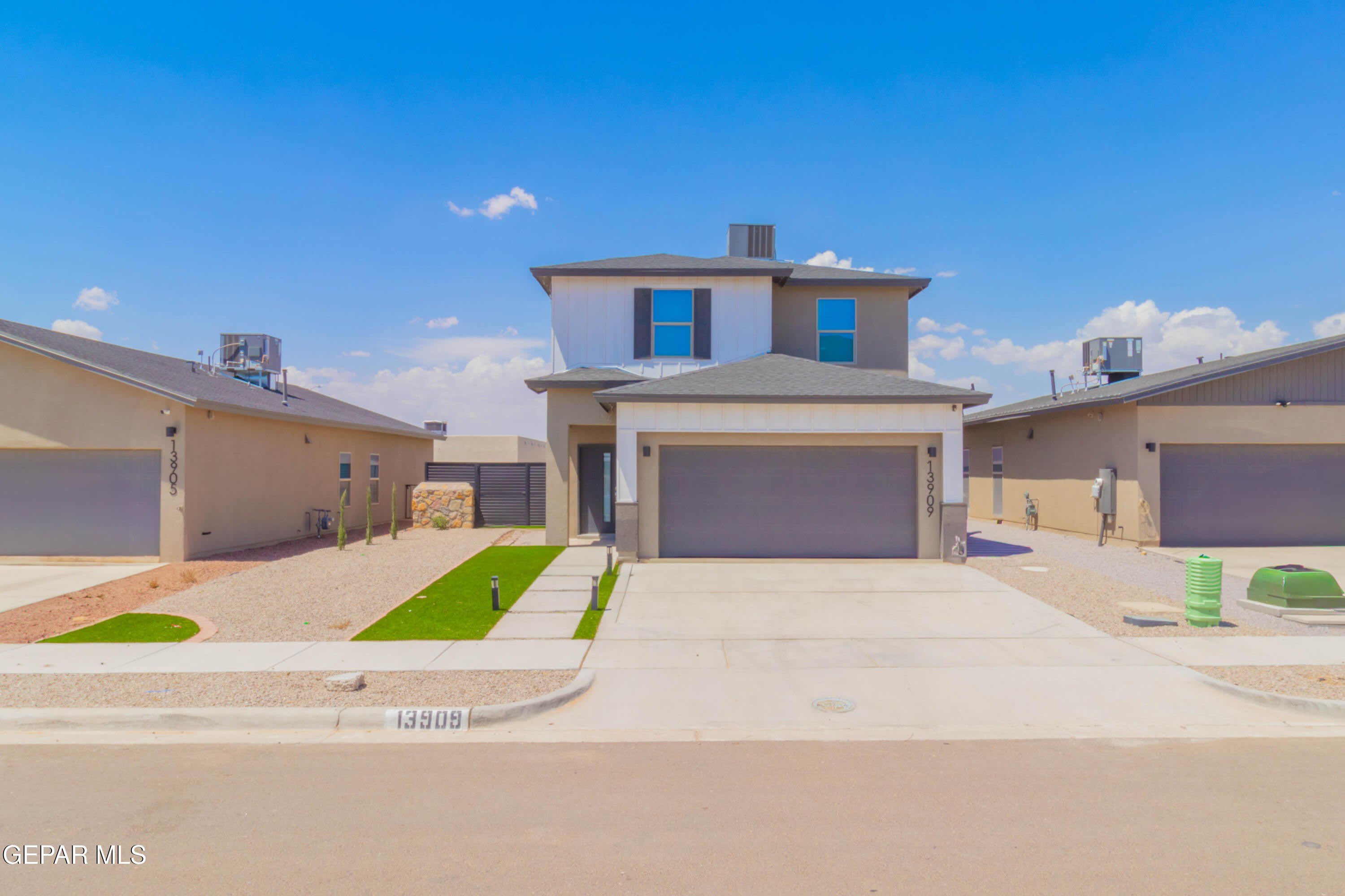 13909 Summer View Avenue – photo 1 of 37