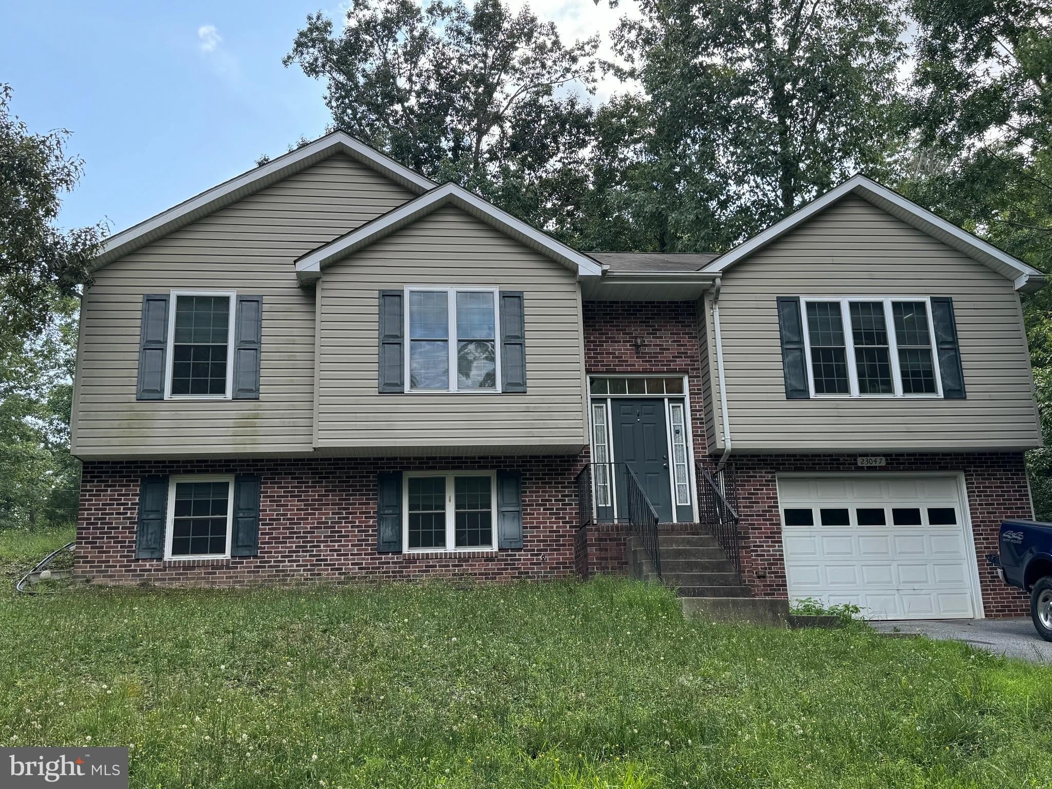 23047 GUNSTON Drive – photo 1 of 27
