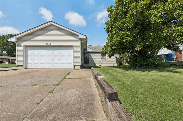 5905 East 30th St – photo 1