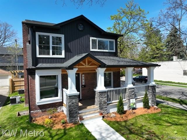 695 Livernois Street – photo 1 of 36