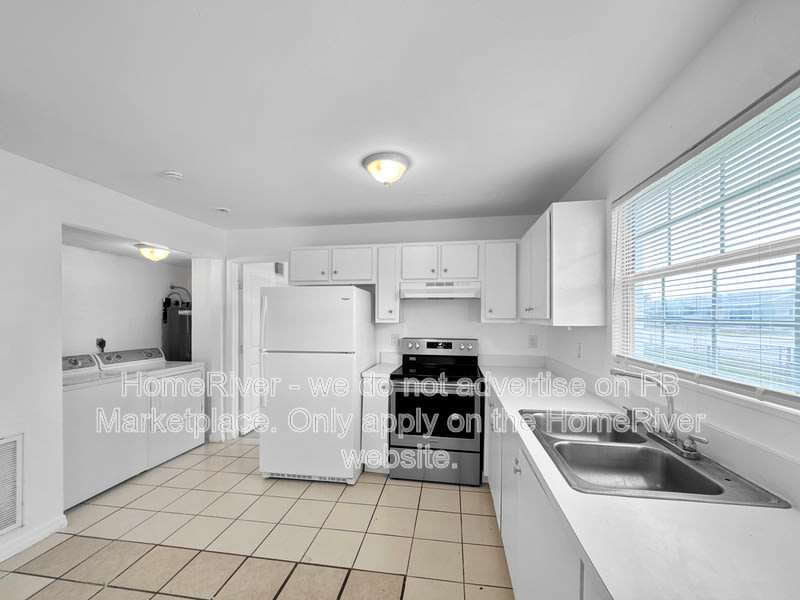5467 2nd Ave – photo 1 of 19