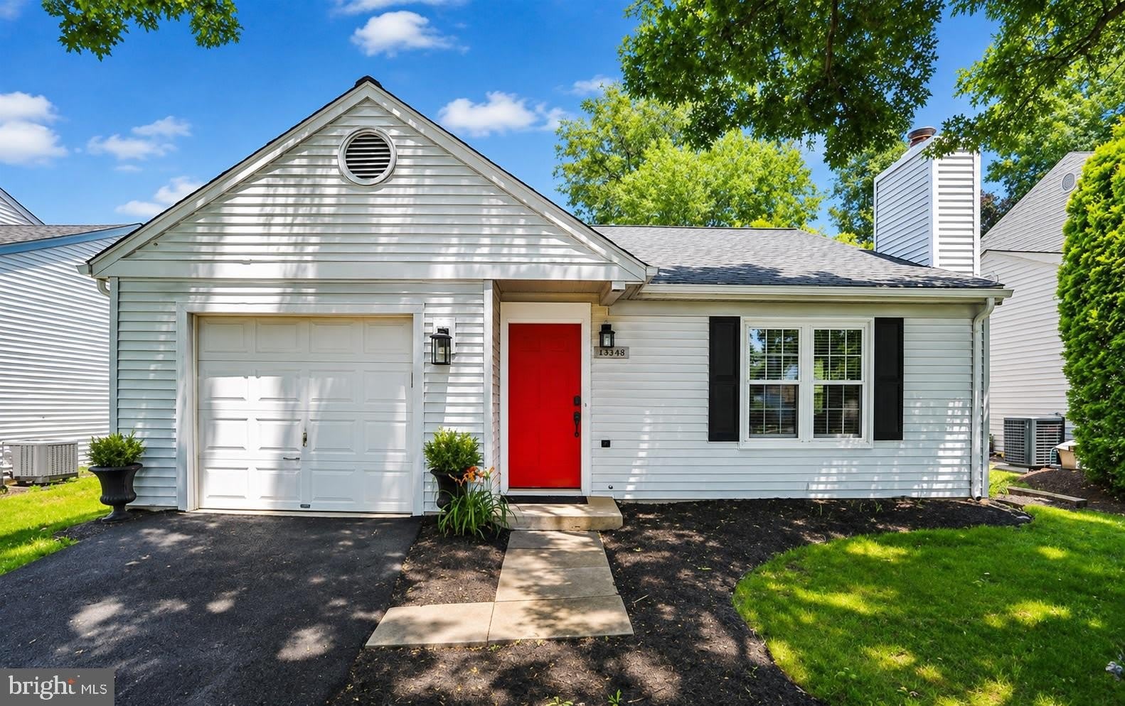 13348 NEERWINDER Place – photo 1
