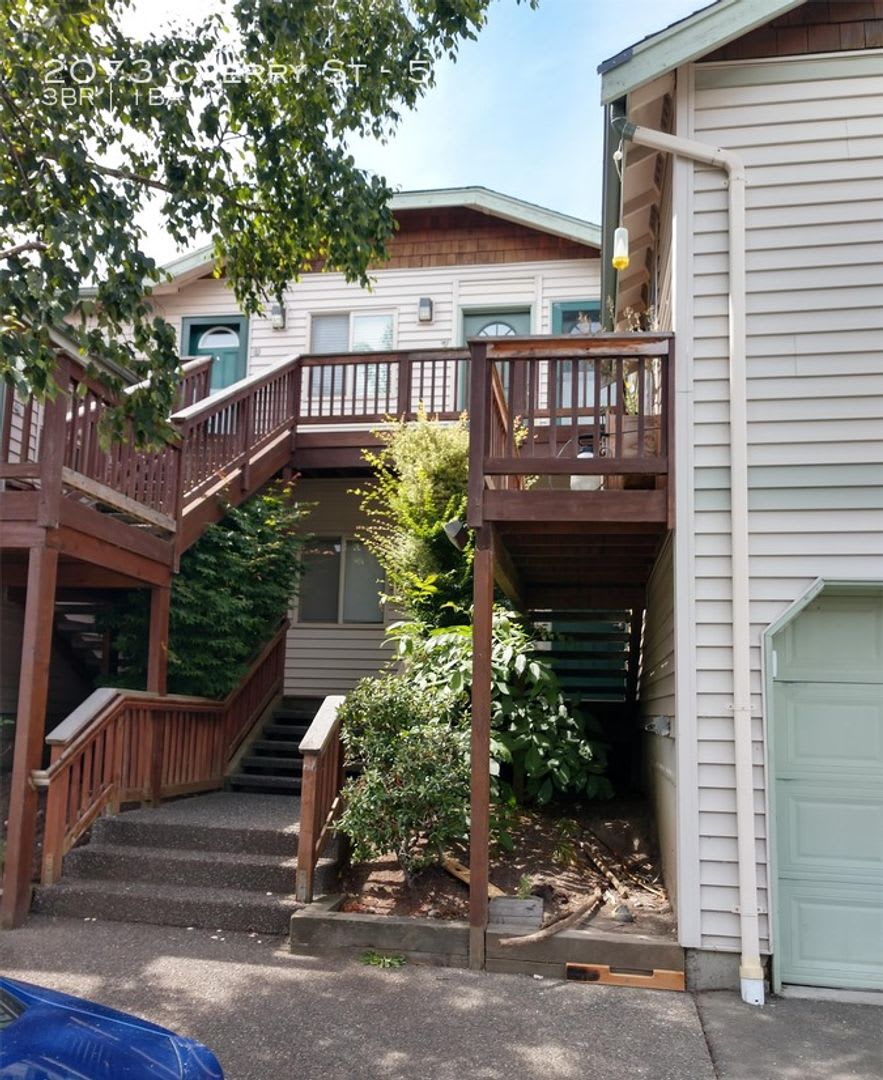 2073 Cherry St #5 – photo 1