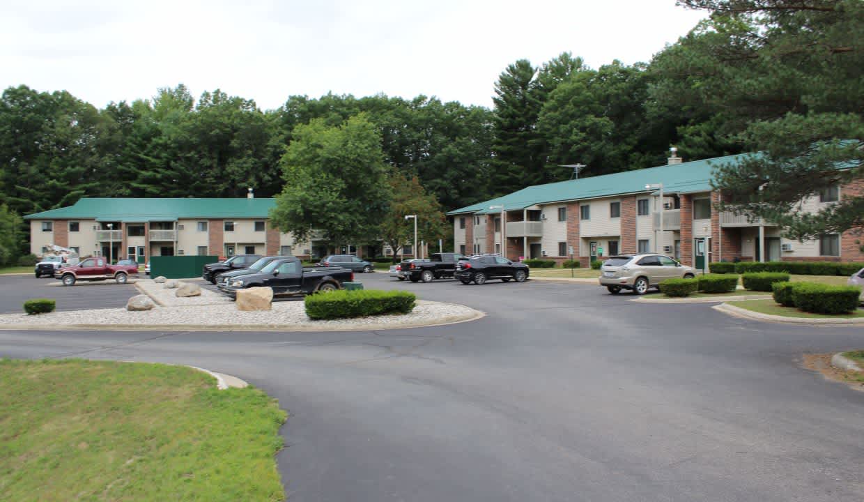 800 Richard Dr – photo 1 of 13