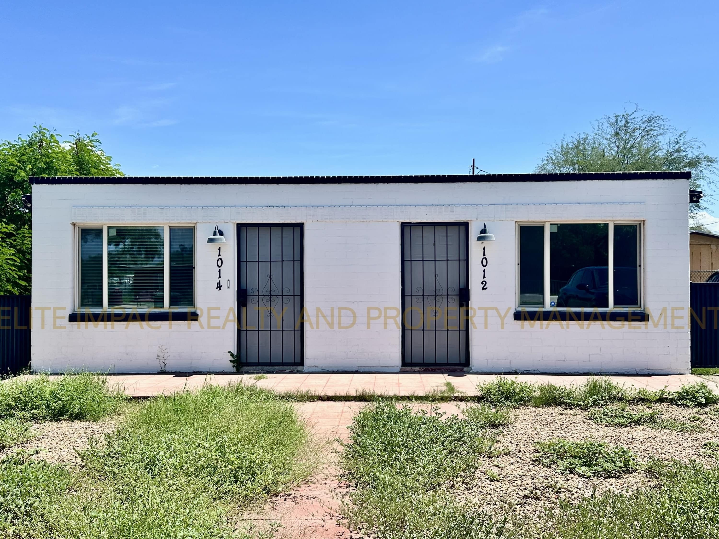 1012 N Grande Ave – photo 1 of 22