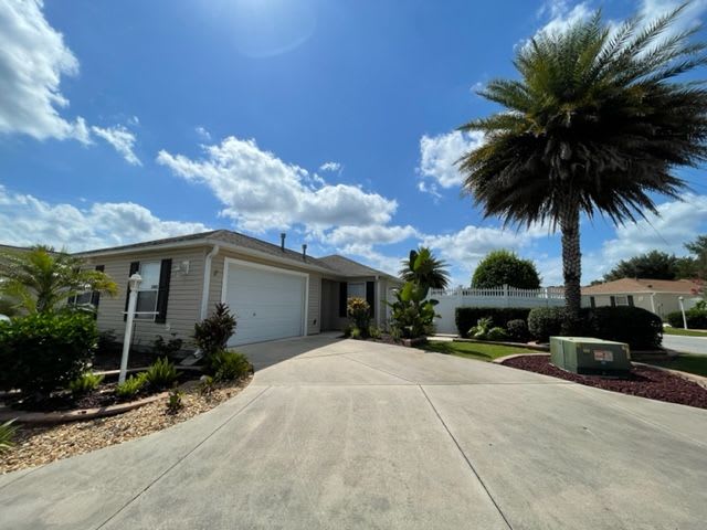 2383 Camden Ter – photo 1 of 153