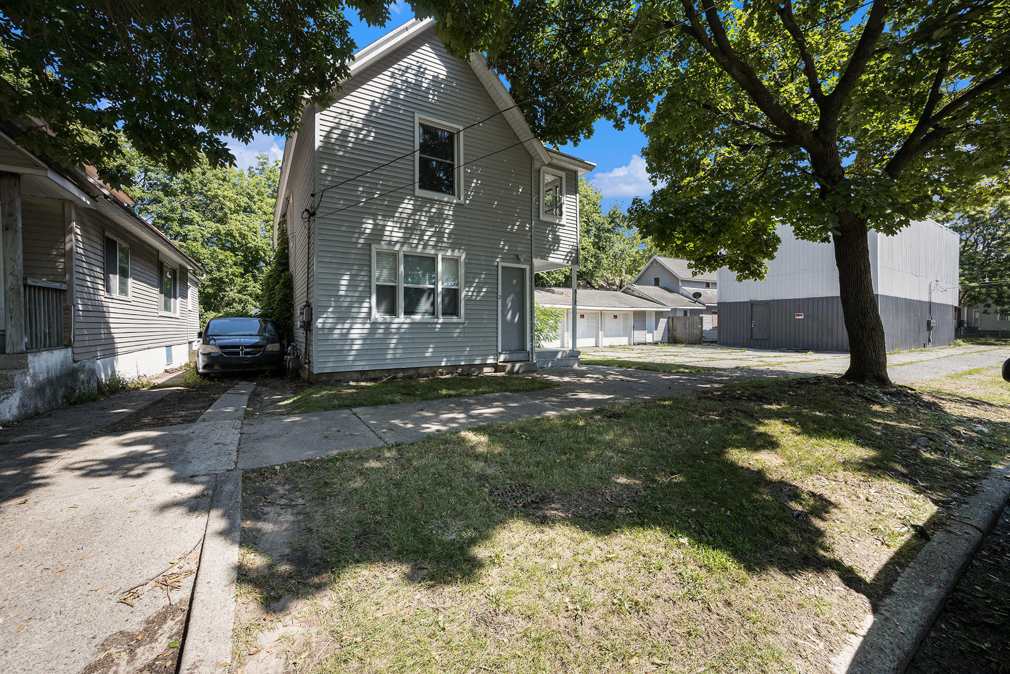 812 Mcreynolds Ave NW # 2 – photo 1