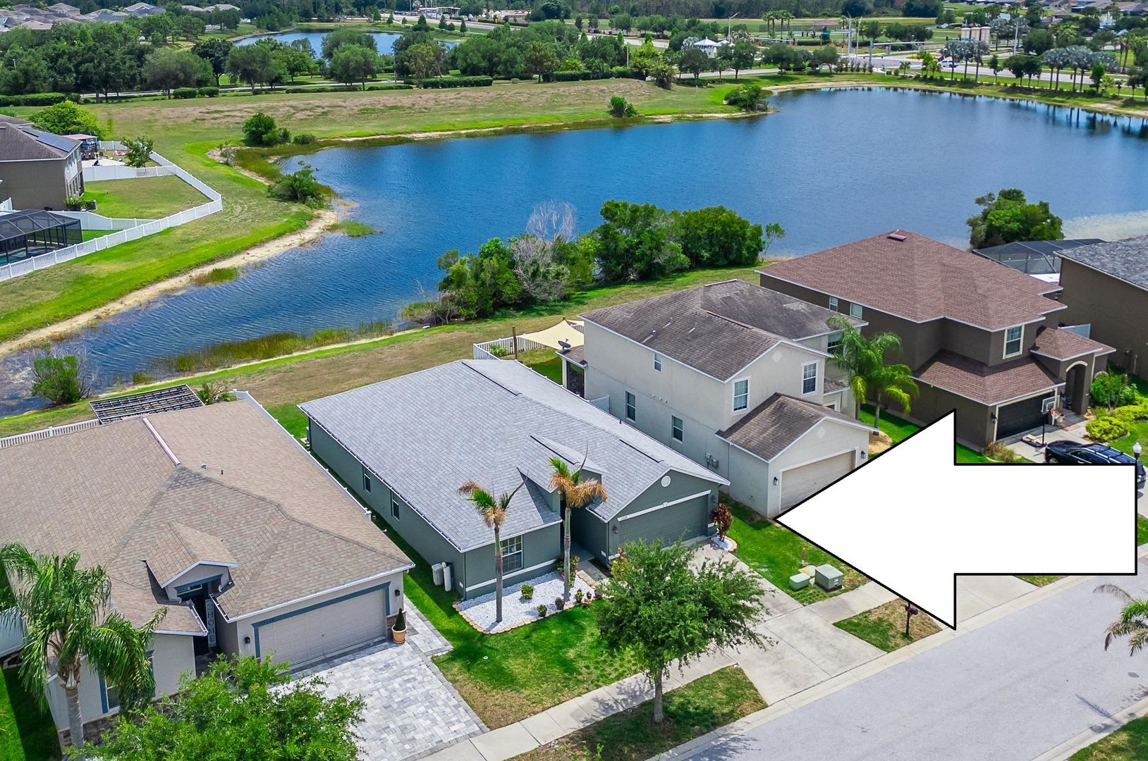Available Immediately! – photo 1