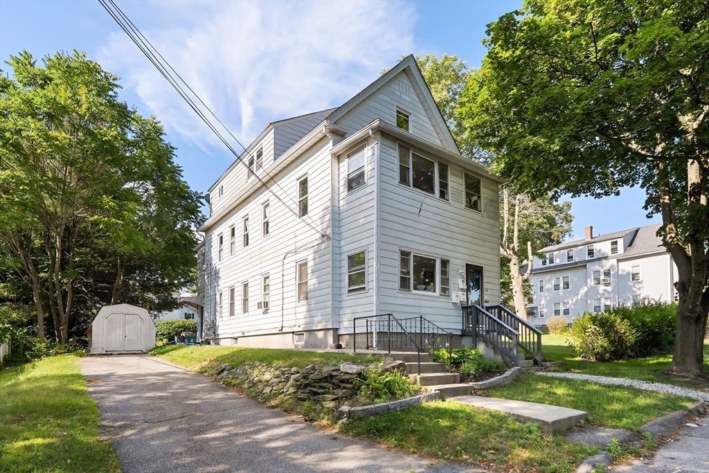 178 Cohasset St – photo 1