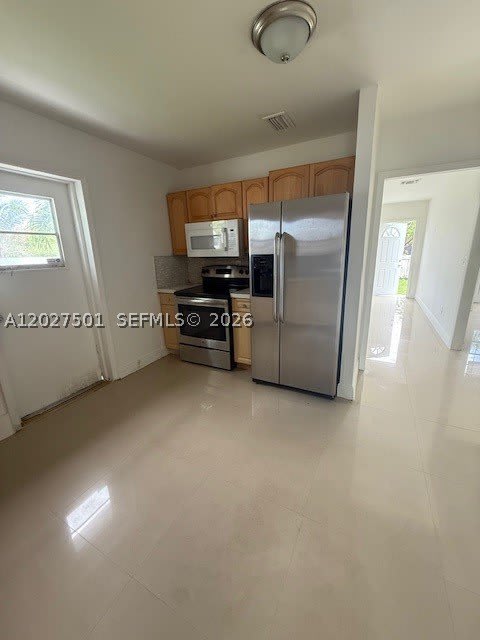 3700 SW 56TH AVE – photo 1 of 6