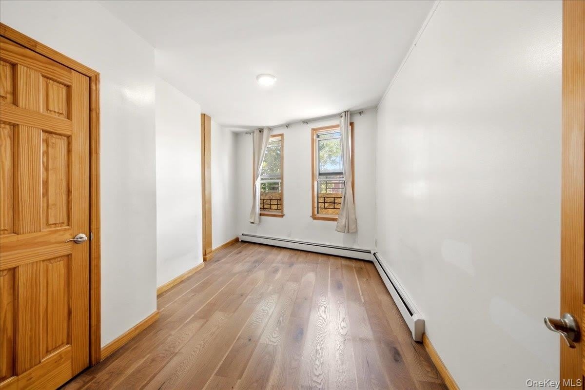 1850 Unionport Road – photo 1