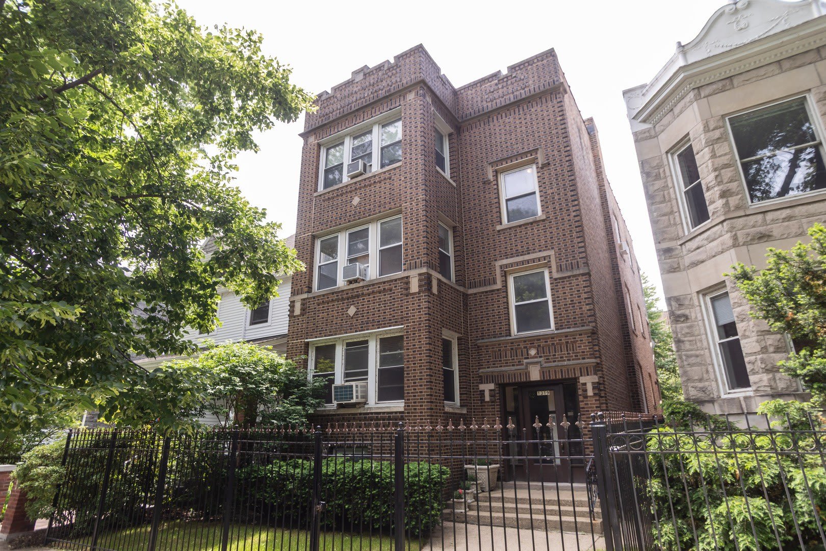 1319 W Early Avenue – photo 1