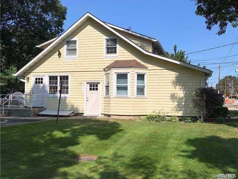 338 Lake Avenue – photo 1 of 20