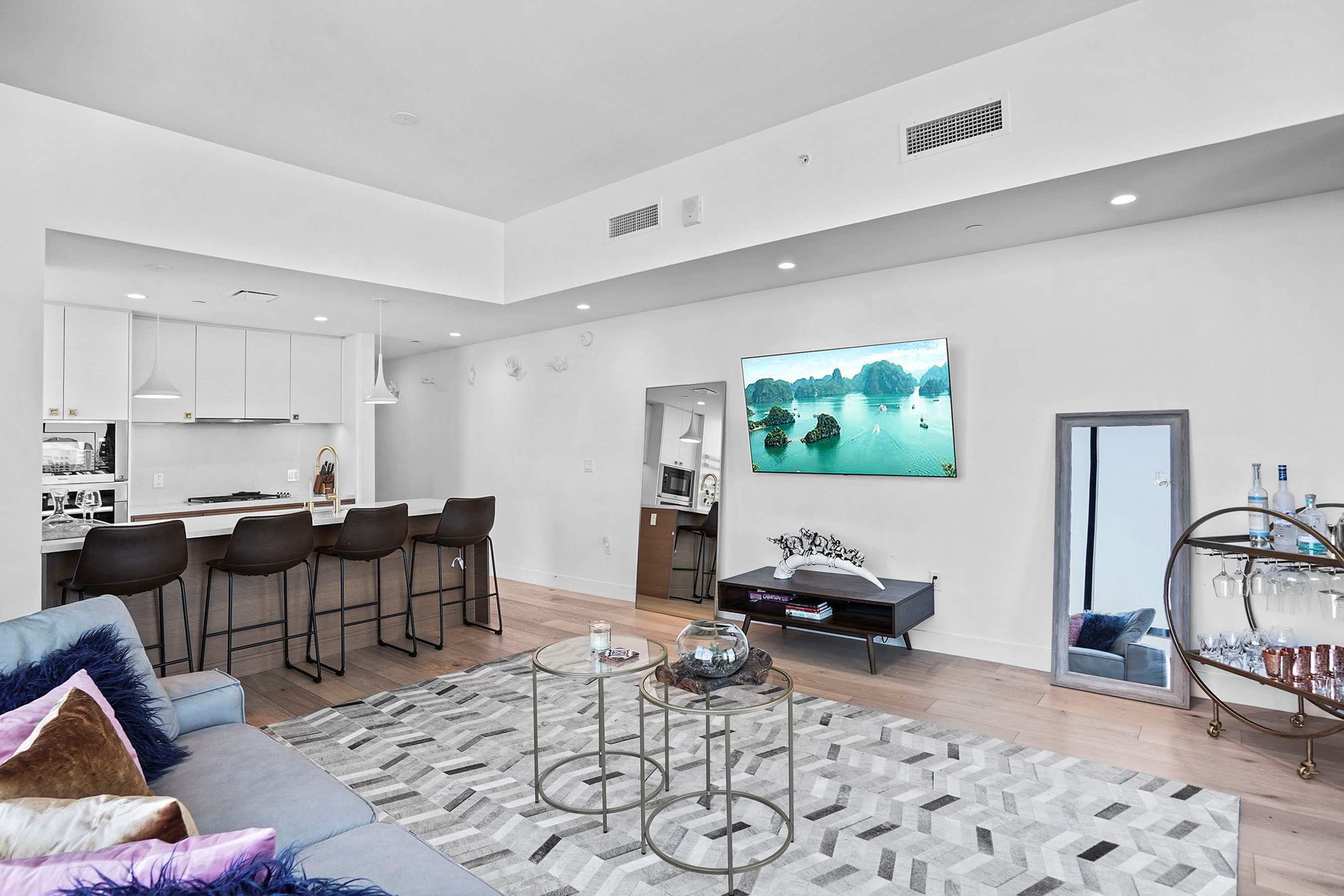 70 Rainey Street – photo 1