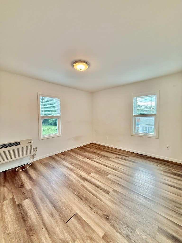 222 West Broadway Avenue – photo 1 of 6