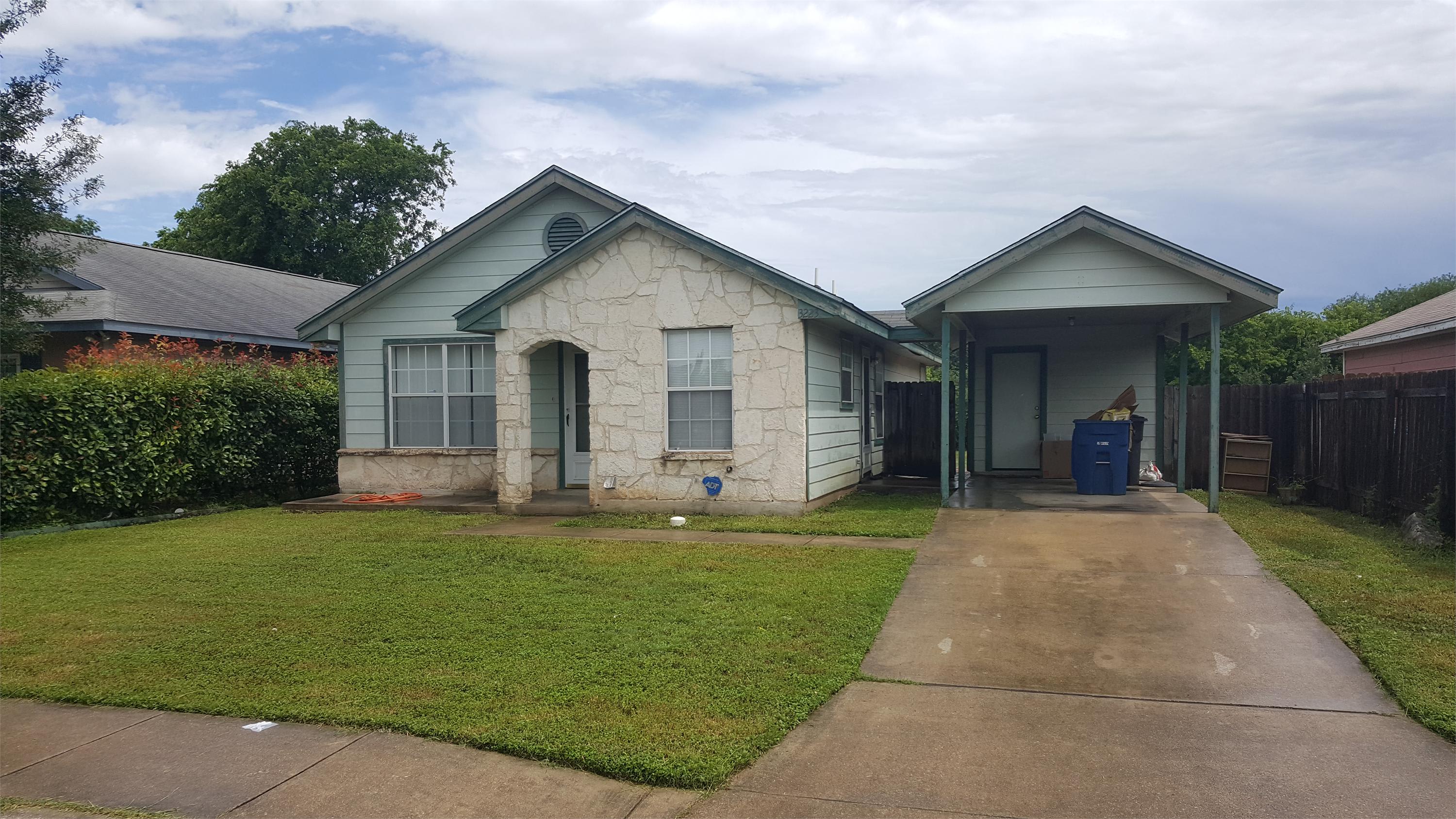 3223 Reforma Dr – photo 1
