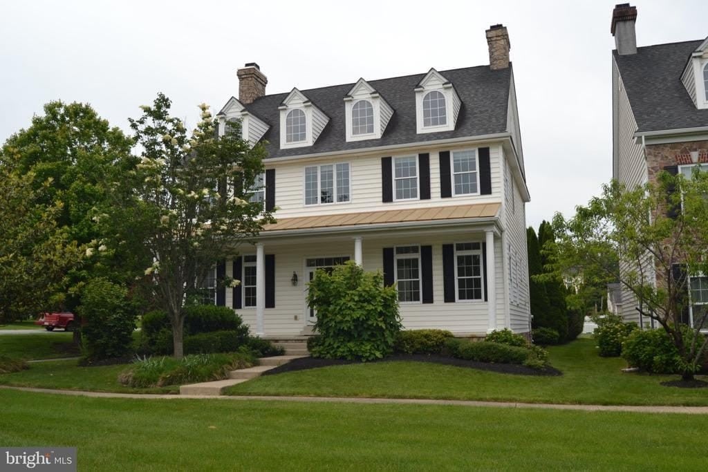 806 WREN LANE – photo 1 of 33