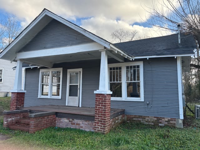 334 E Forest Ave – photo 1 of 233
