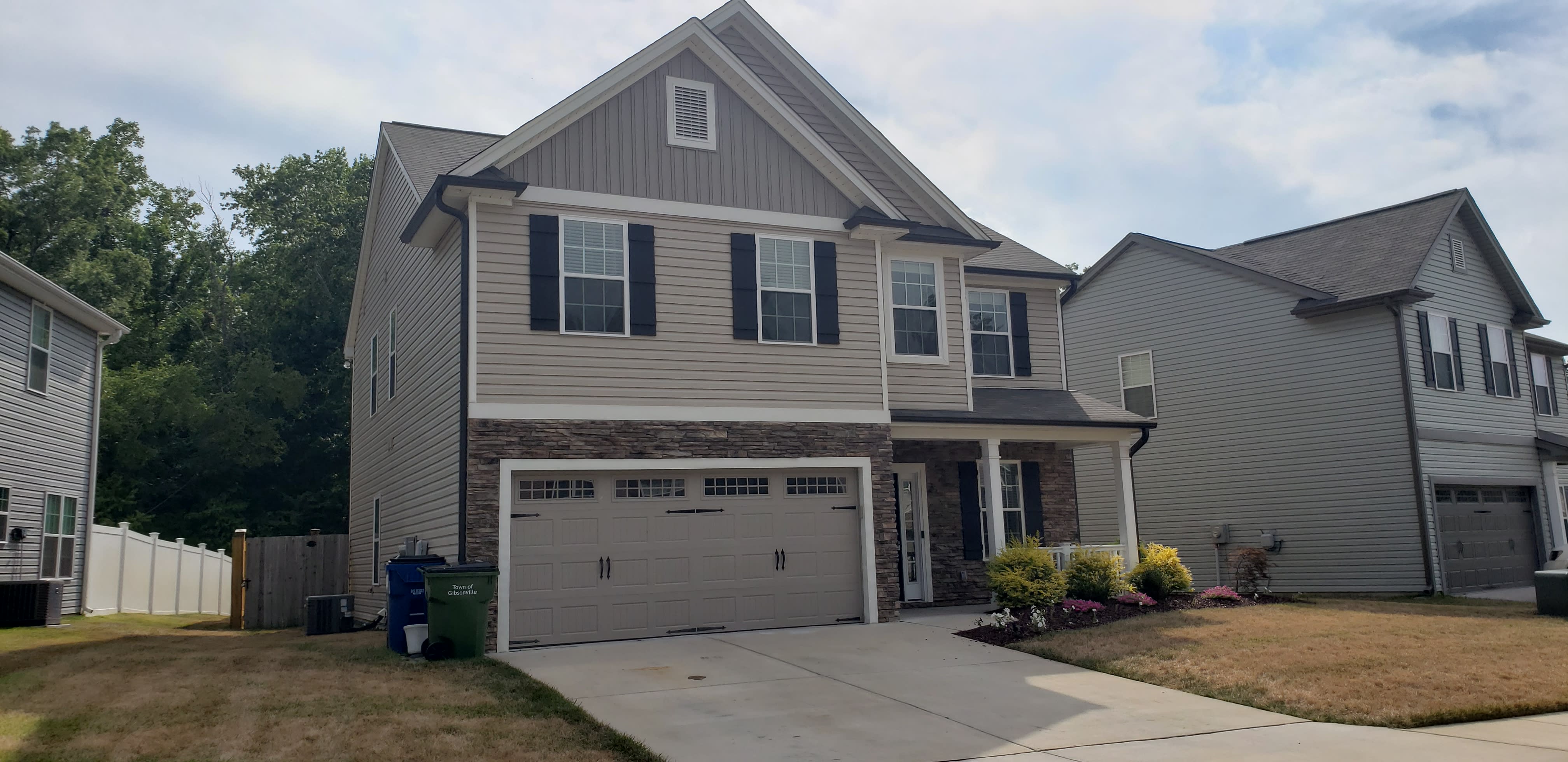 272 Moonstone Ct – photo 1 of 9