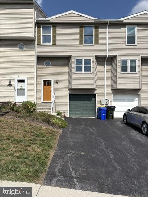 125 CHARTWOOD Drive