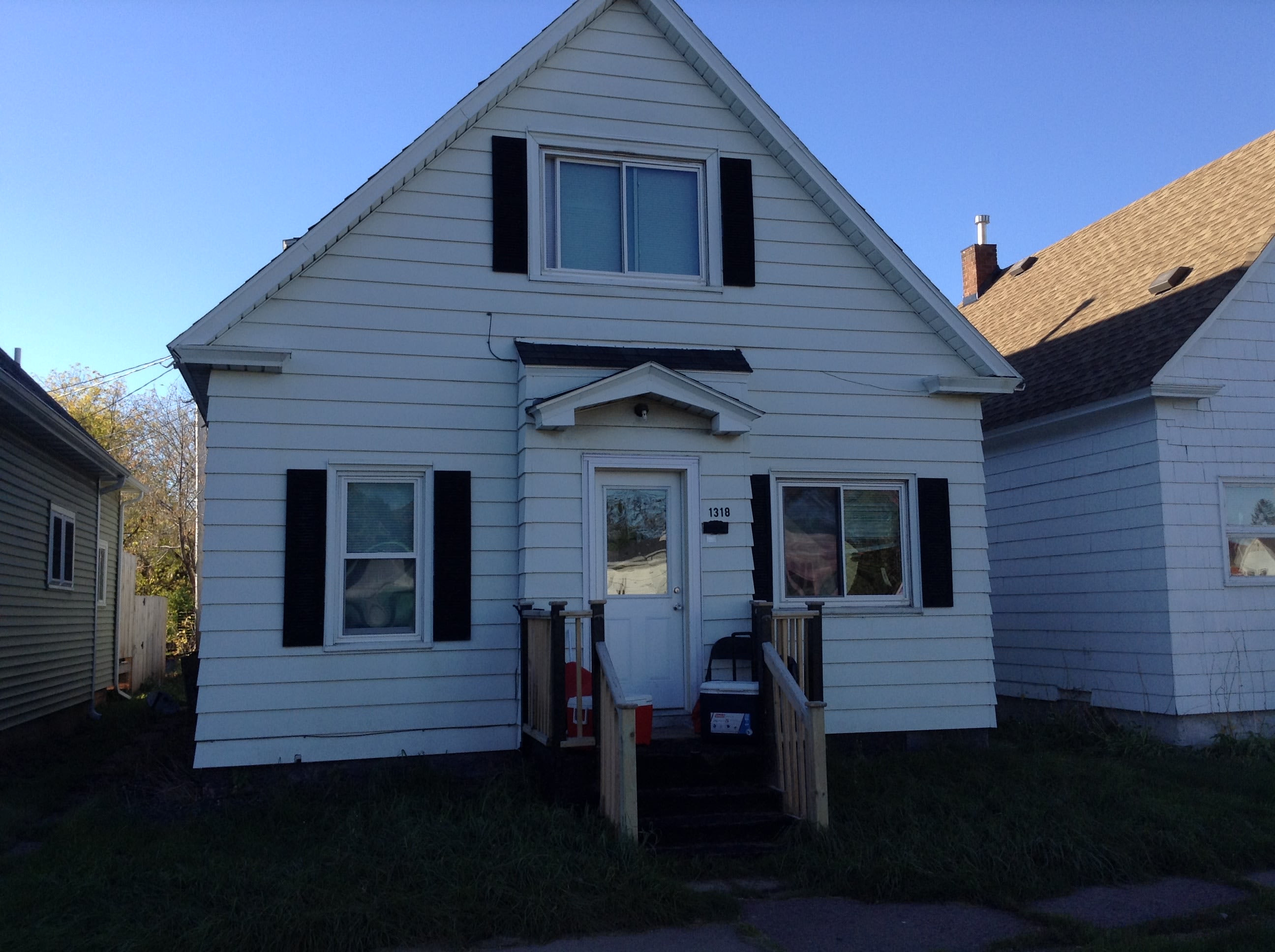 1318 Harrison St – photo 1 of 17