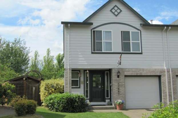 17867 Southwest Heatherwood Lane – photo 1 of 6