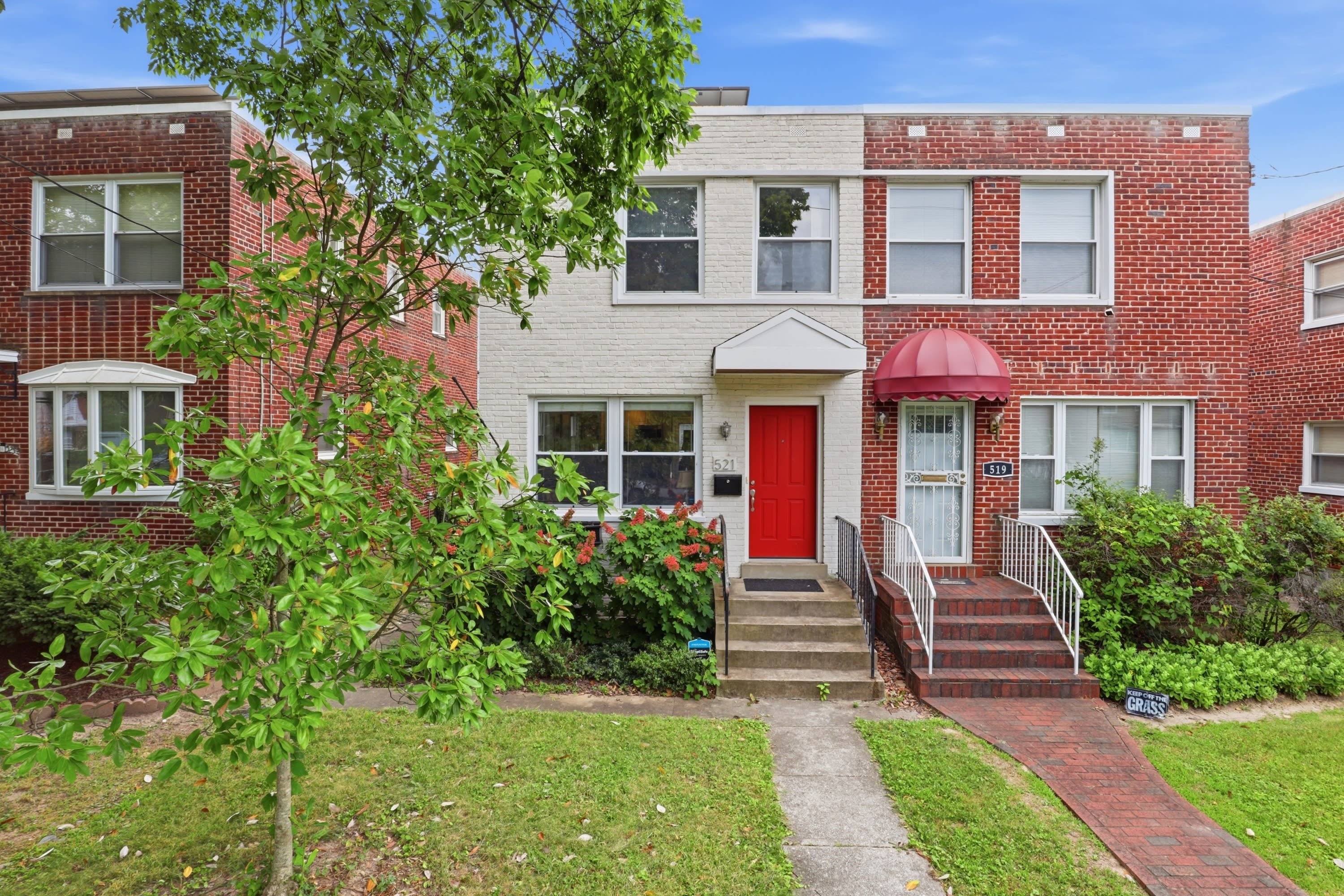 521 Madison Street NE – photo 1