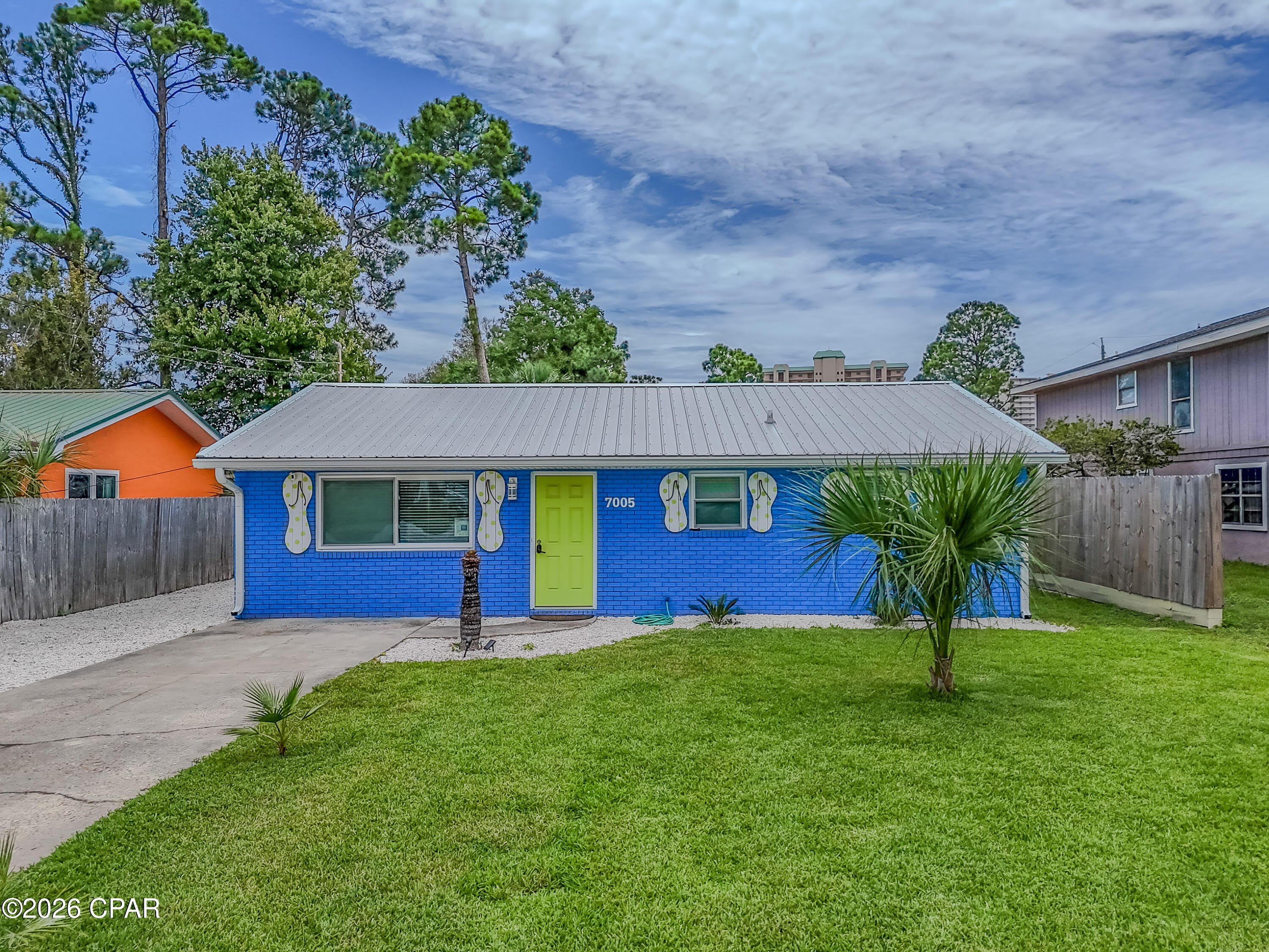 7005 S Lagoon Drive – photo 1 of 37